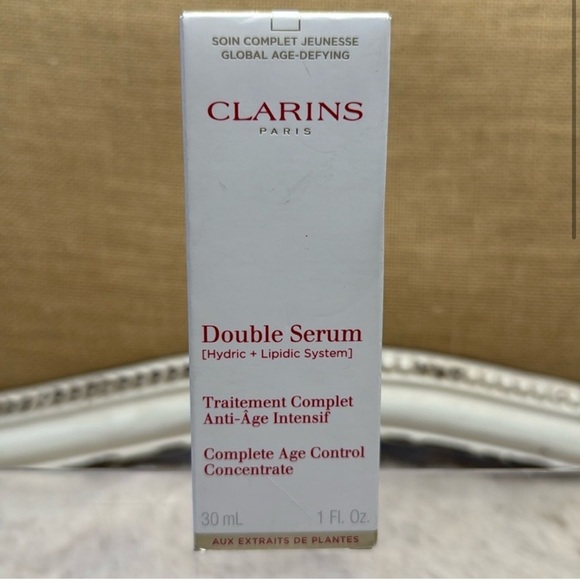 Clarins |
Double Serum Complete Age-Defying
Concentrate - Picture 2 of 13